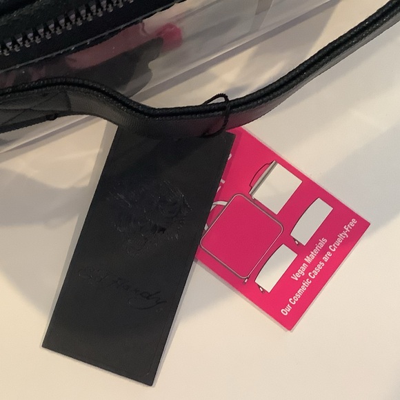 Ed Hardy 4 Piece Cosmetic Set New - Picture 4 of 4